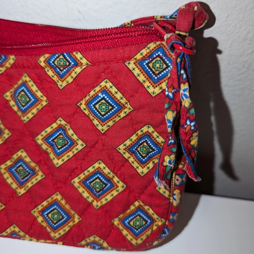 COPY - ๐ $3/$15 Vera Bradley "Villa Red" Small Crossbody Purse - Picture 4 of 16